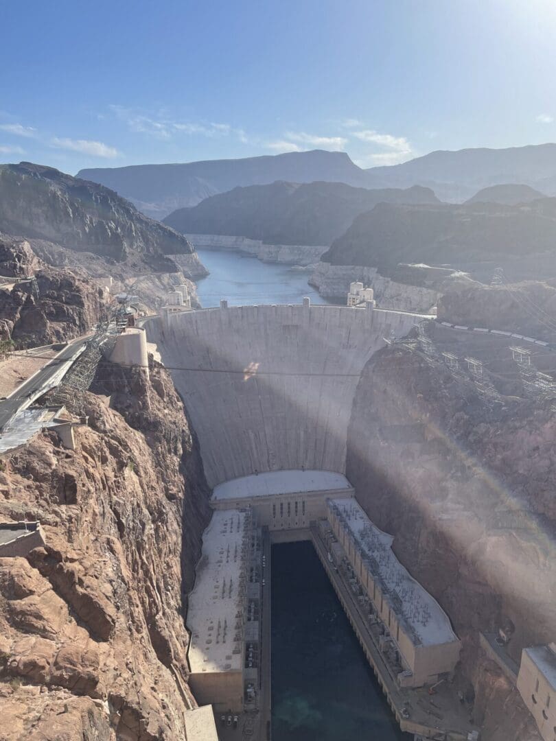 A view of the hoover dam from above.