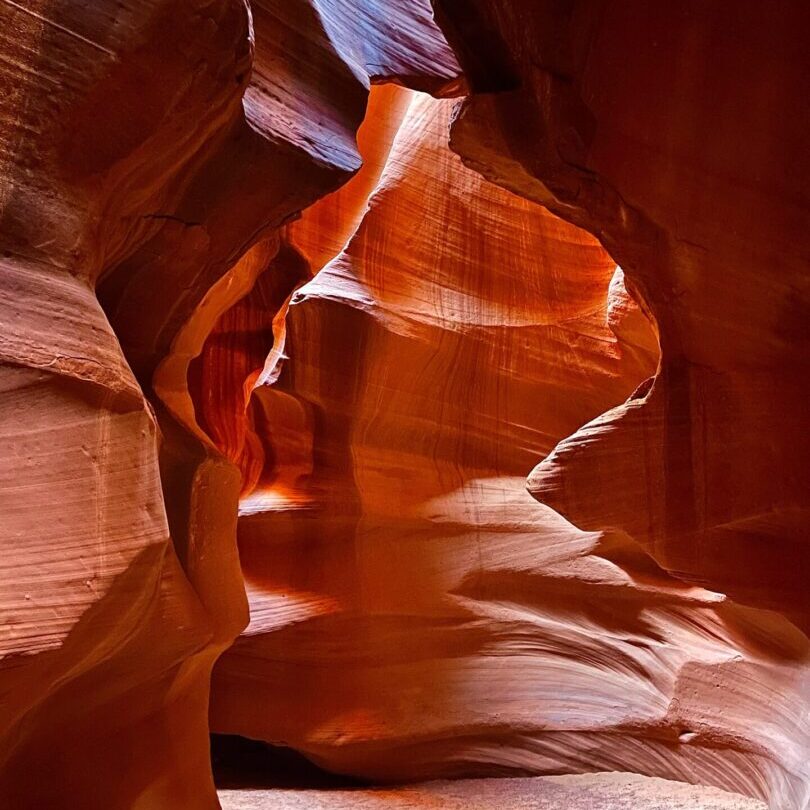 A picture of the inside of antelope canyon.